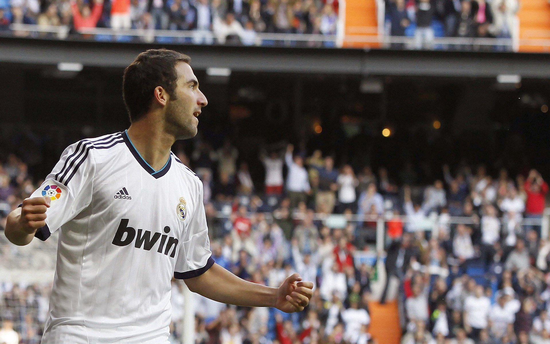 曼联主帅称团队精神重建已见成效，曼联全体队员